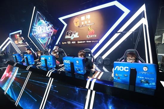 都充满悬念 都充满悬念