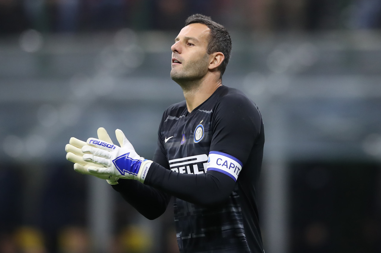 并在位置 并在位置